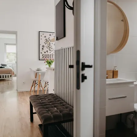 Jeleni Zakatek - W Stolicy Karkonoszy * Jelenia Góra