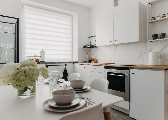 Jeleni Zakatek - W Stolicy Karkonoszy * Jelenia Góra